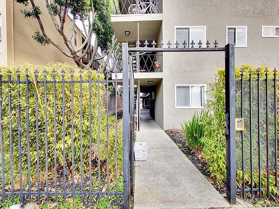 5th image of 818 E 20th St APT D