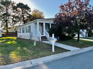 915 Oak Ridge Terrace, Manchester, NJ 08759