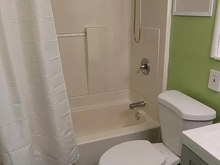 689 S 11 1/2 Ave #1 — Photo 33