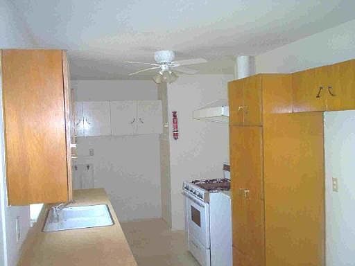 3rd image of 2411 SPICEWOOD DR