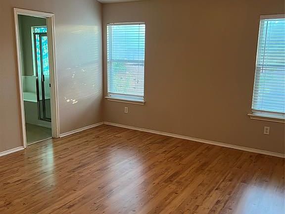 4th image of 2513 Winslow Dr