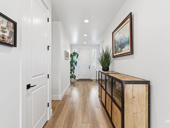 5th image of 4275 N Brody Way