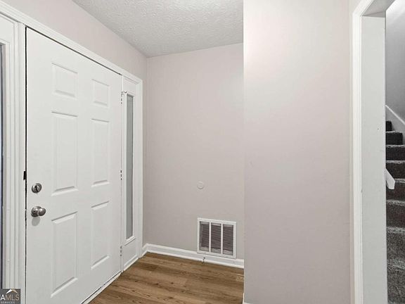 4th image of 1292 Brookvale Dr
