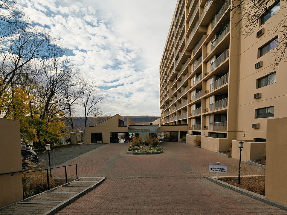 1st image of 1155 Warburton Ave APT 2U