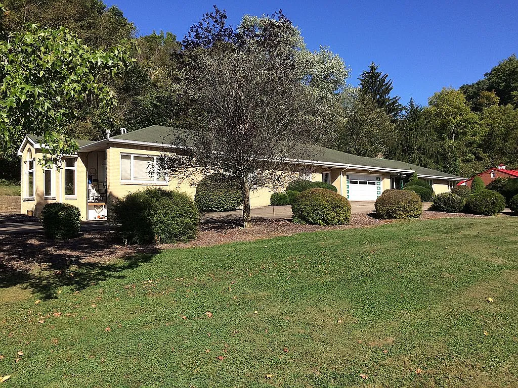 1782 Mayview Rd photo 1