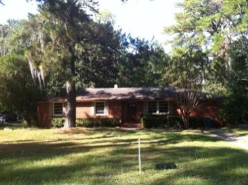 2nd image of 906 Brookhaven Dr
