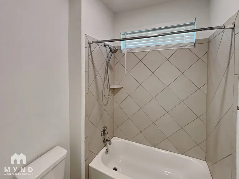 21535 Vista De Cristal — Photo 16