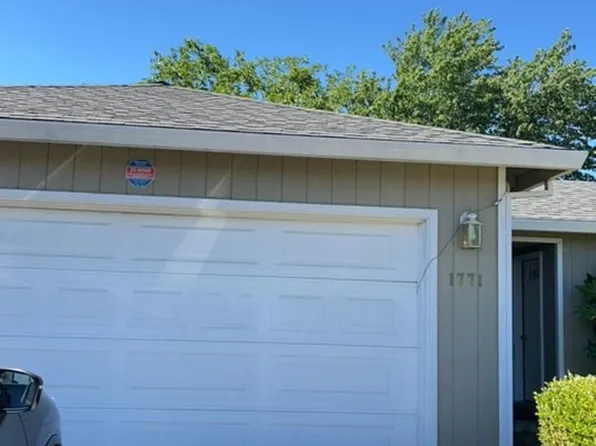 1771 Tanglewood Ln, Medford, OR 97501