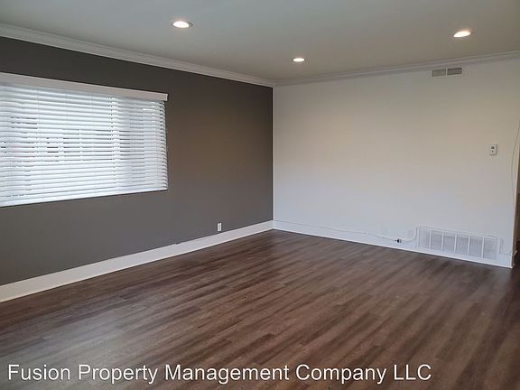 5th image of 1653 Amberwood Dr APT 33