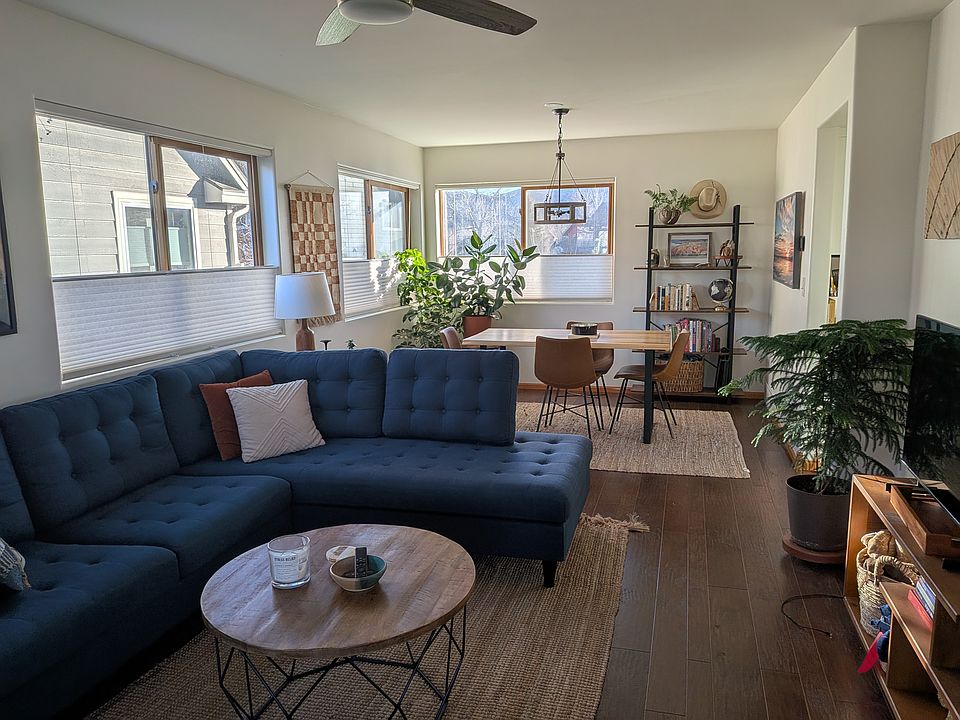 1st image of 211 Welch Dr