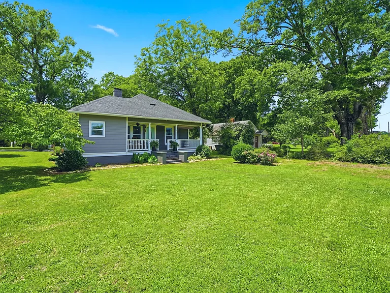 2601 Derita Ave — Photo 40