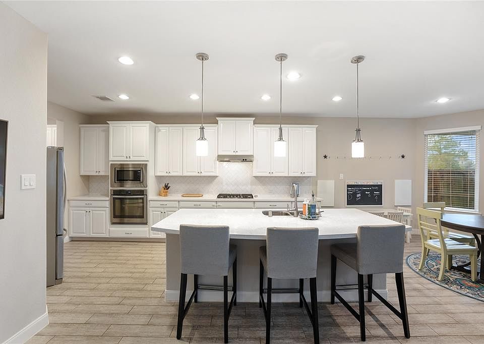 1st image of 10103 Cypress Path