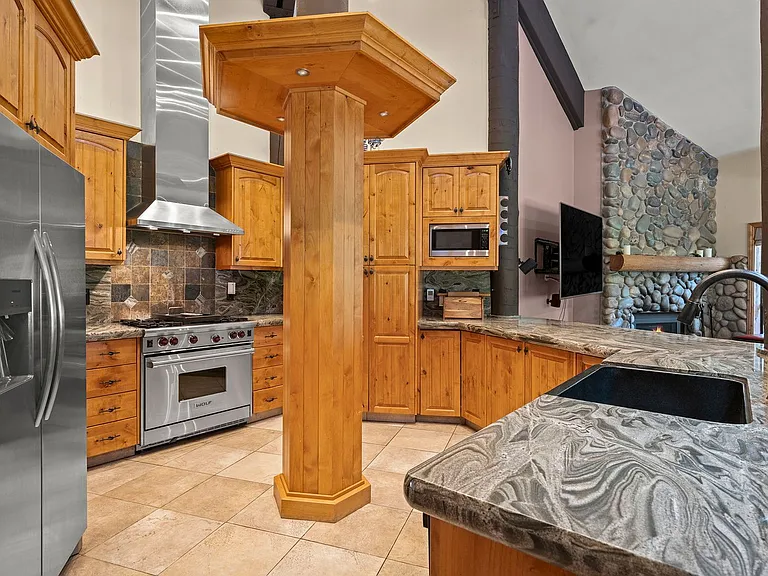 1091 Flume Rd — Photo 8