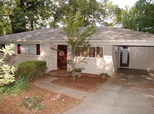 1764 Old Creek Trl, Vestavia Hills, AL 35216