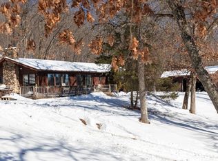 W11876 Rays Ln, Crivitz, WI 54114