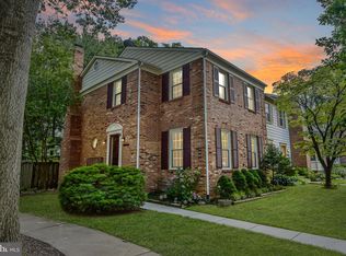 7925 Birchtree Ct, Springfield, VA 22152