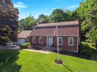 20 Johnson Cir, North Andover, MA 01845