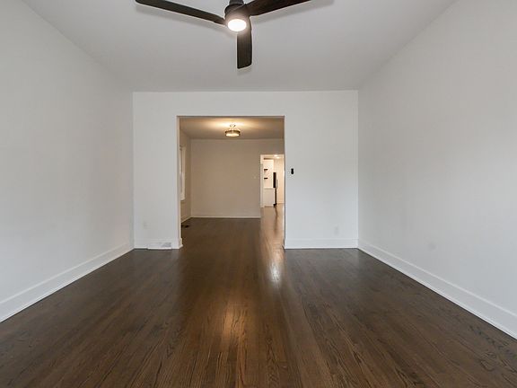 4th image of 1317 W School St #1