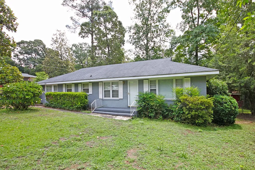 214 Pine Valley Dr photo 1