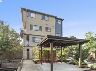 5321 NE Irving St #B, Portland, OR 97213