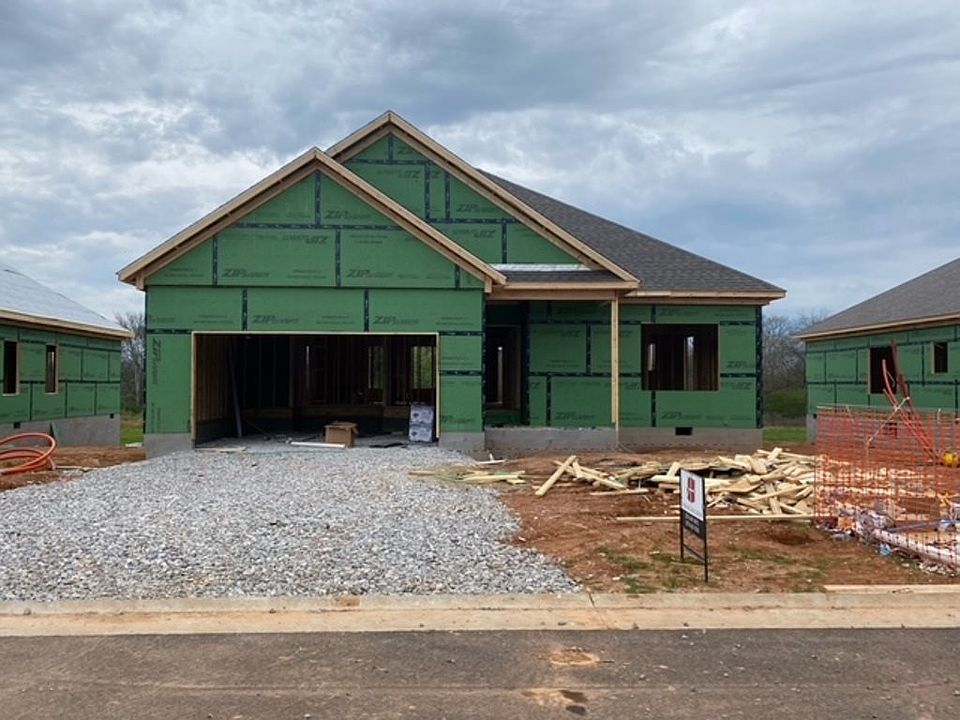 1st image of 615 McIntyre St Lot 36