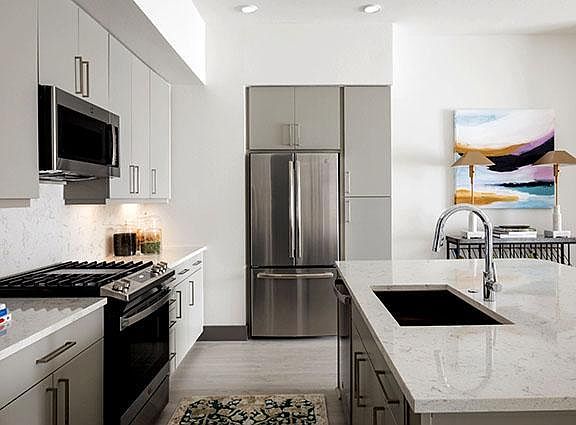 2nd image of 4640 Montrose Blvd #1