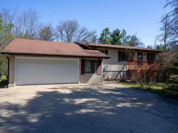 W8014 28th St, New Lisbon, WI 53950