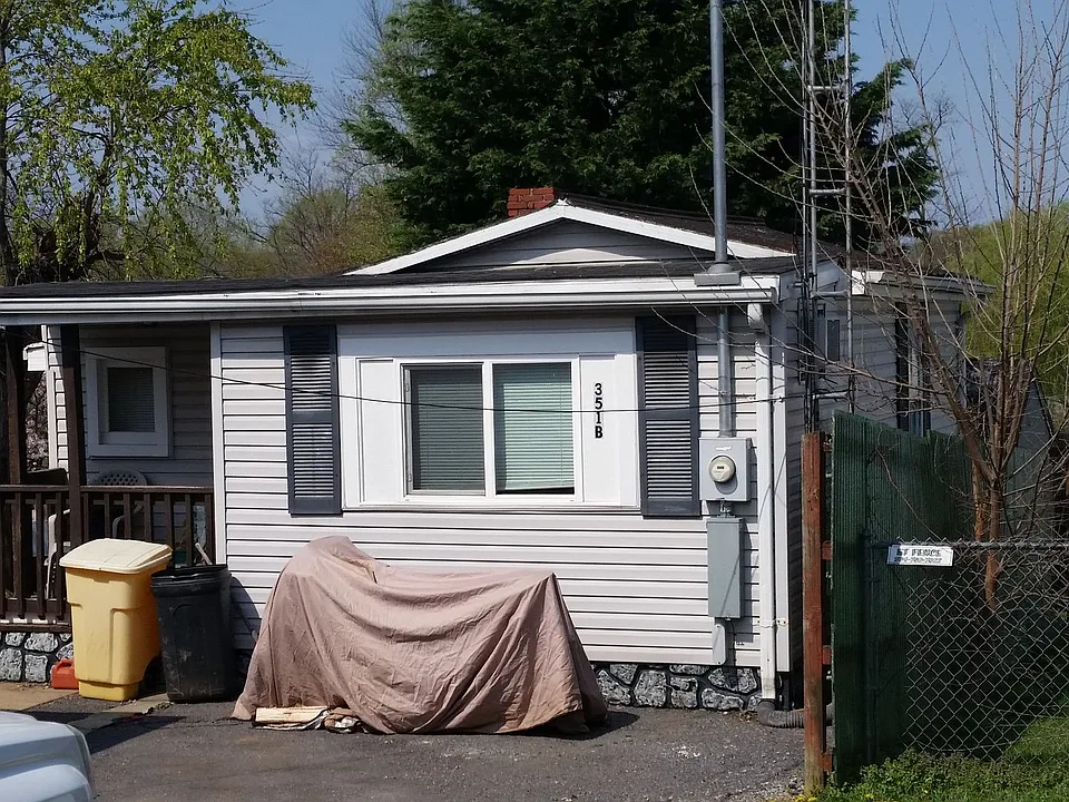 351 Eagle School Rd
