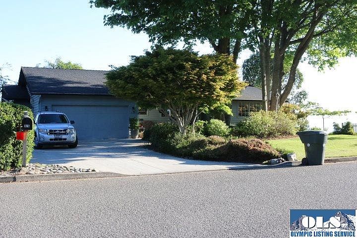 1st image of 620 Milwaukee Dr