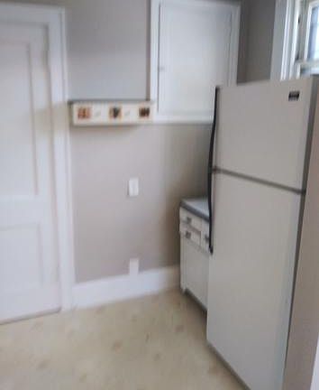 4th image of 205 W 16th St