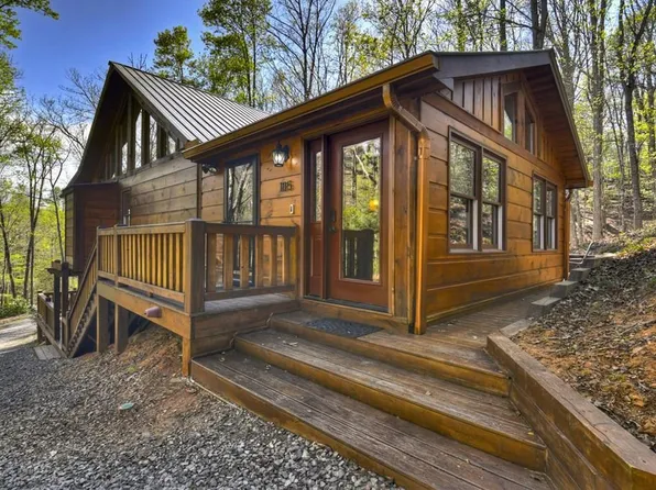 185 Locust Ln, Morganton, GA 30560