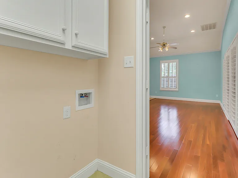 8505 Bayham Dr — Photo 18