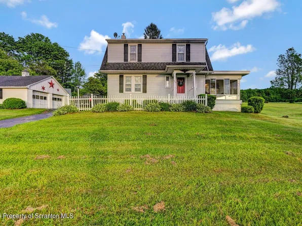 504 Market St, Moscow, PA 18444