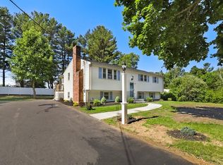 24 Darlene Dr, Bridgewater, MA 02324
