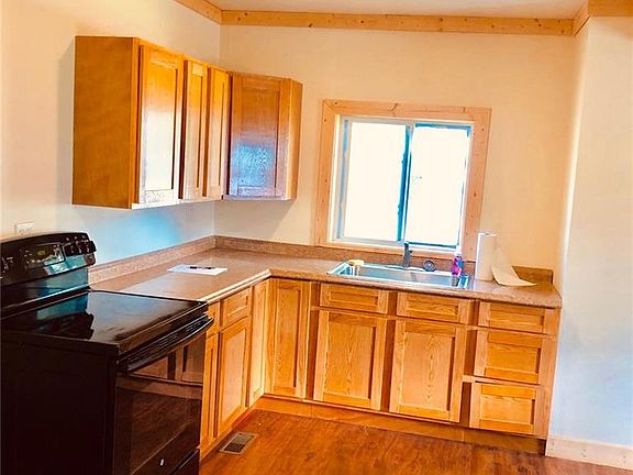 5th image of 116 Warsaw St