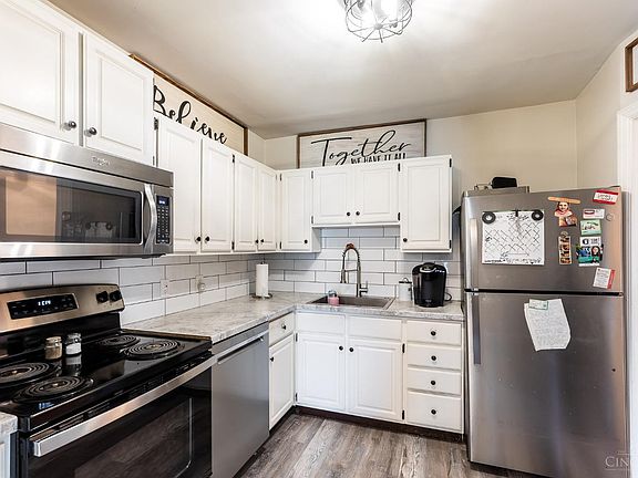 3rd image of 1244 Burney Ln