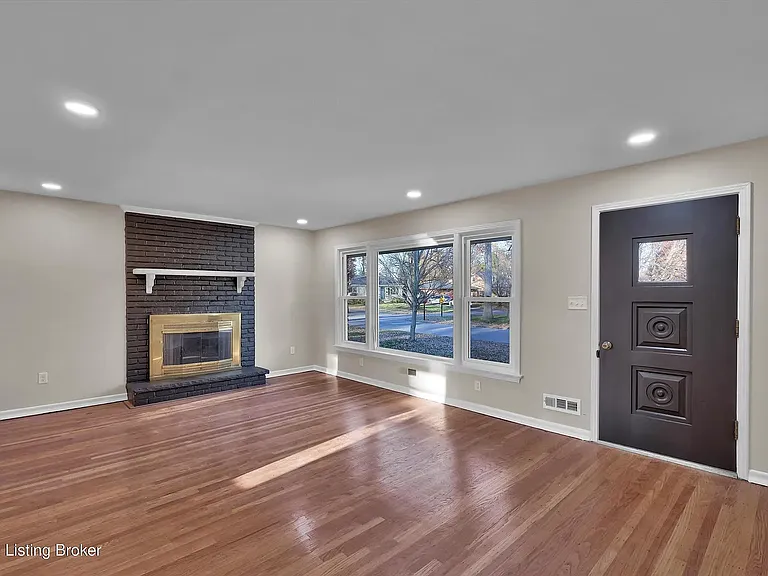 316 Short Rd — Photo 3