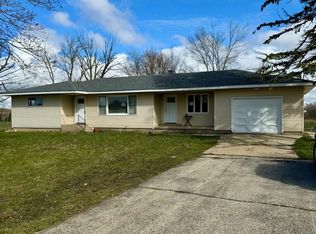 18708 Beck Rd, Marengo, IL 60152