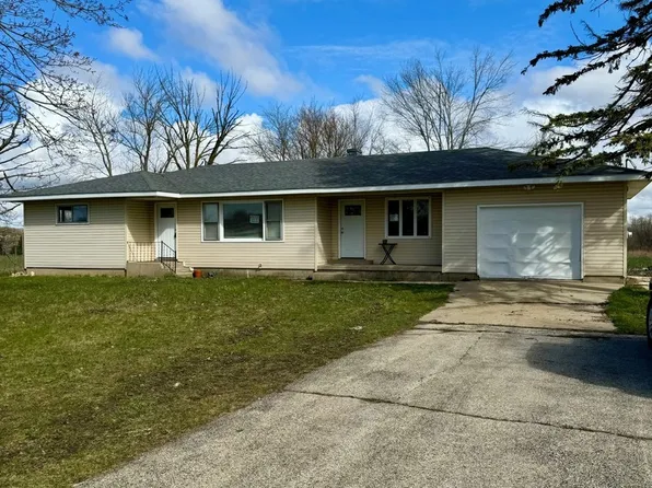 18708 Beck Rd, Marengo, IL 60152