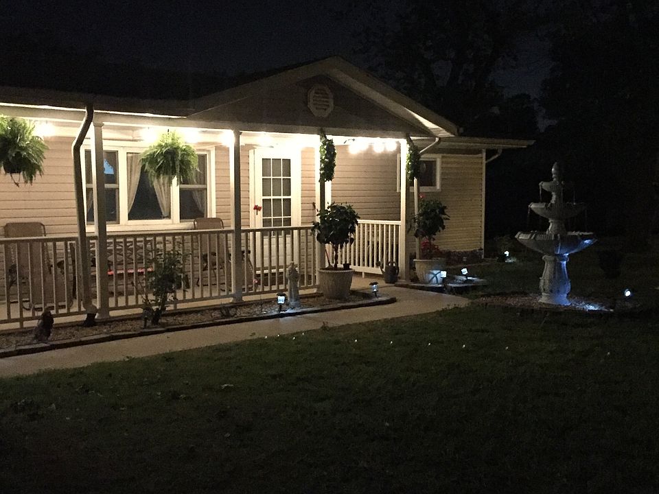 2nd image of 419 Virginia St