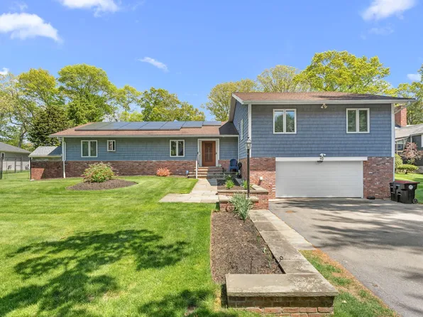 59 Briarcliff Rd, Brockton, MA 02301