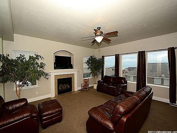 4th image of 2554 S Palomino Dr