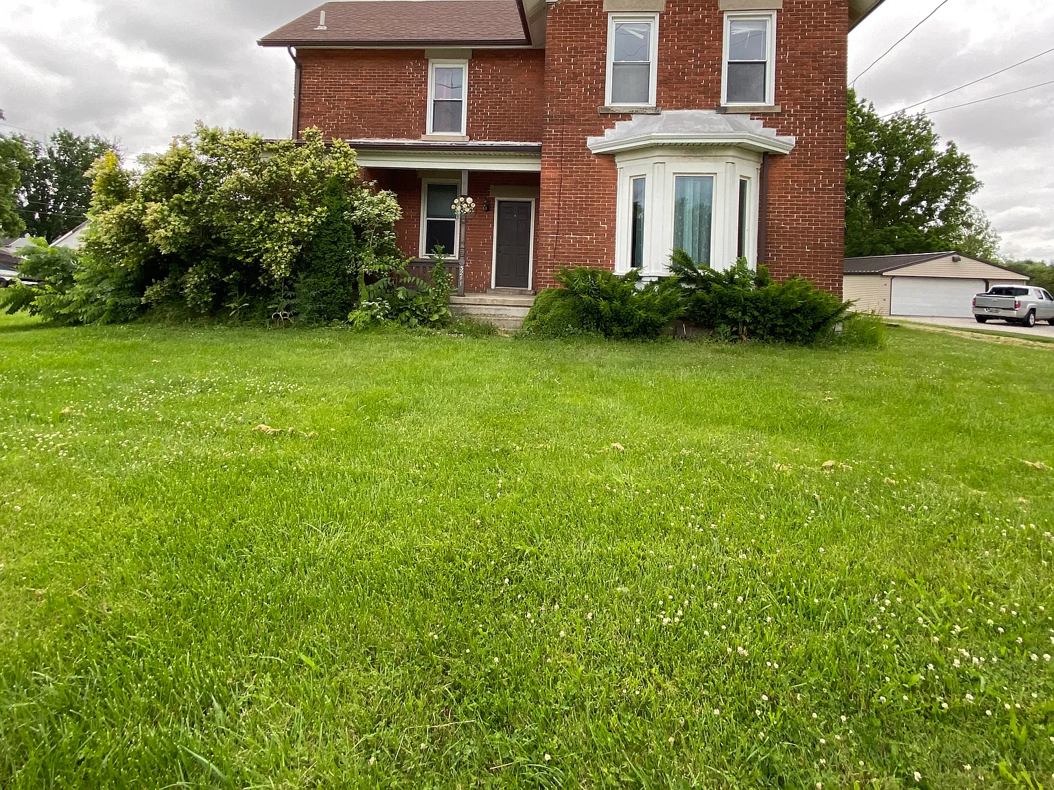 4 bed, 2300 sqft, $1,600 — Photo 1