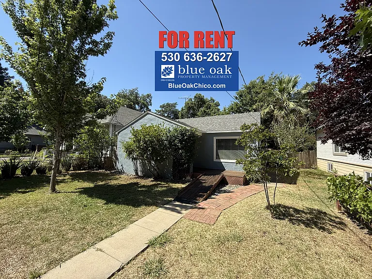 1140 Normal Ave — Photo 1