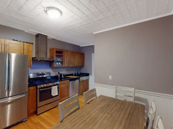 181 Rindge Ave #2L, Cambridge, MA 02140