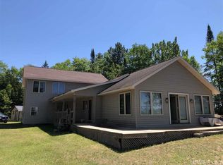 6133 Sand Point Rd, Mohawk, MI 49950
