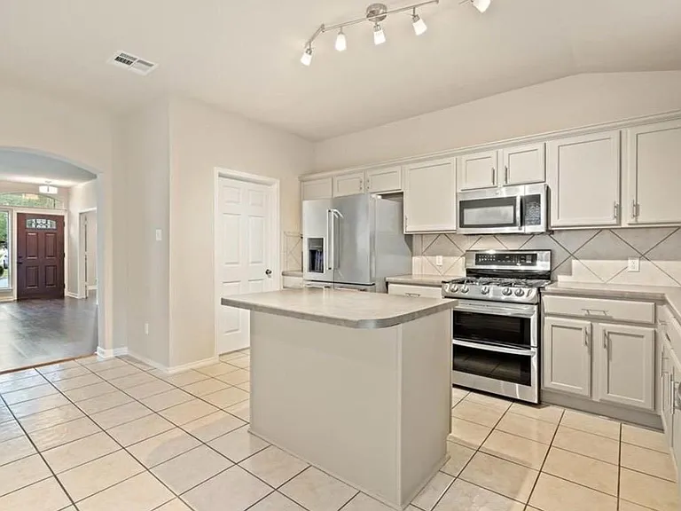 2605 Butler Way — Photo 11