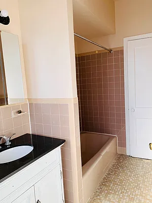 Rented by Compass | media 30