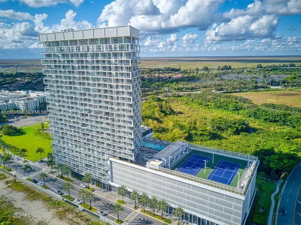 2000 Metropica Way #2204, Fort Lauderdale, FL 33323