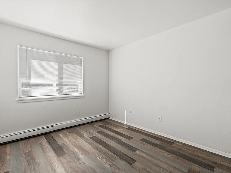1835 Drexel Blvd — Photo 5